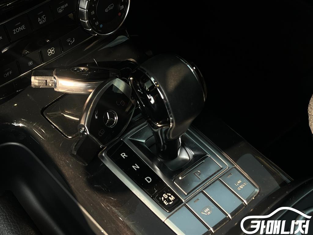 Mercedes-Benz G-Class G-Class W463 G350 D SportPackage thumbnail 10