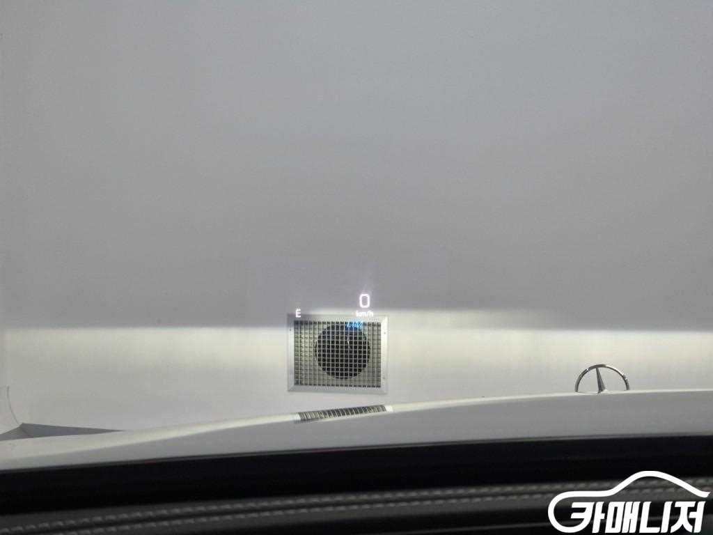 Mercedes-Benz E-Class E-Class W213 E300e Exclusive thumbnail 17