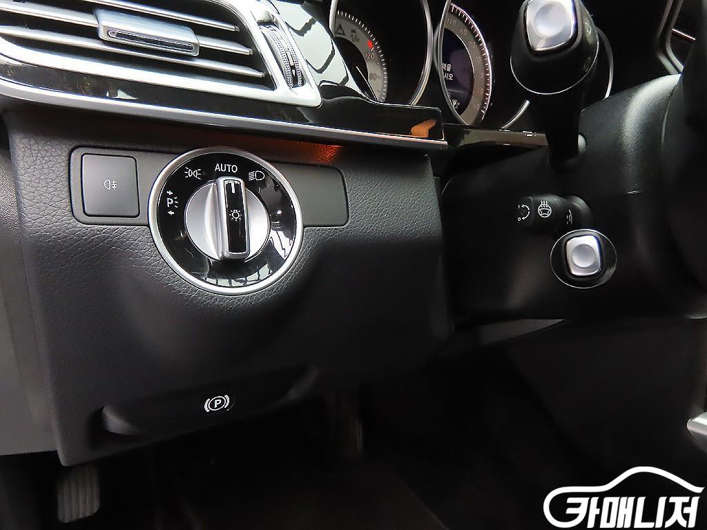 Mercedes-Benz E-Class E-Class W212 E300 Avantgarde thumbnail 12