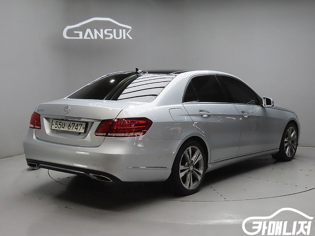 Mercedes-Benz E-Class E-Class W212 E300 Avantgarde thumbnail 4