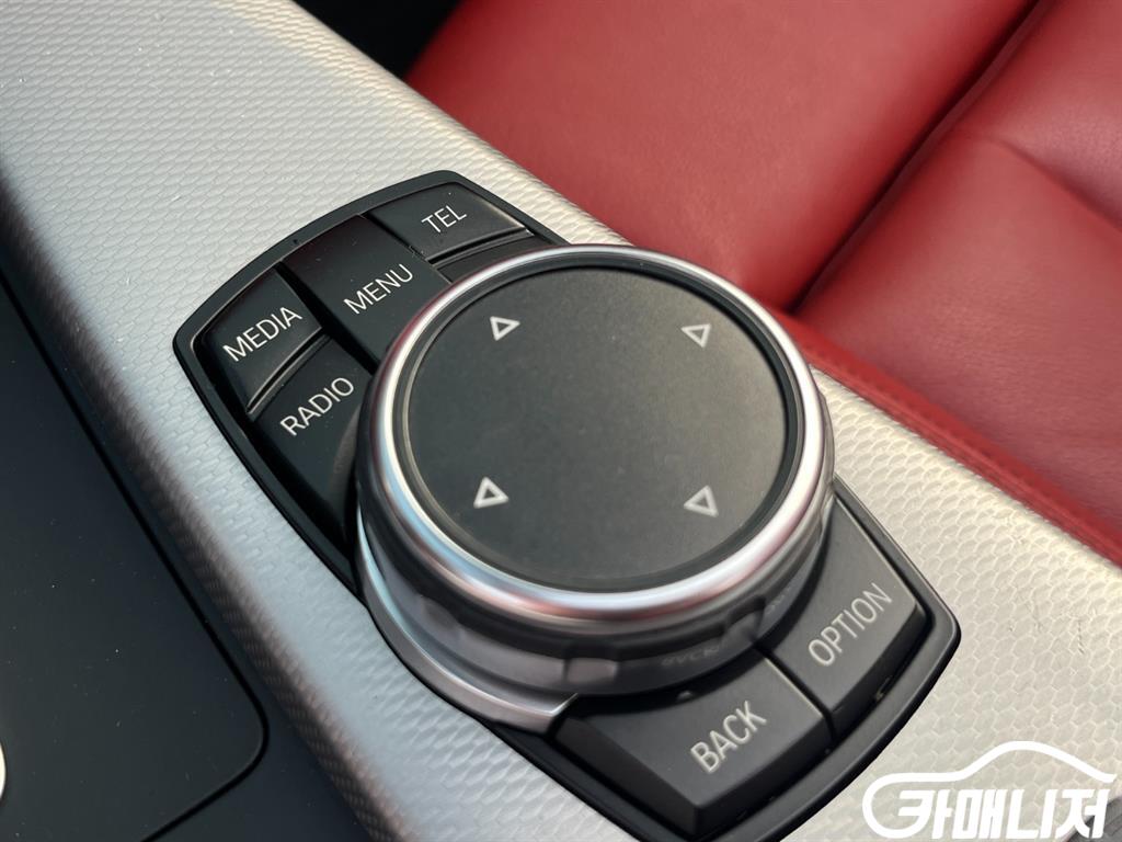 BMW 4 Series 428i Convertible M Sport thumbnail 12