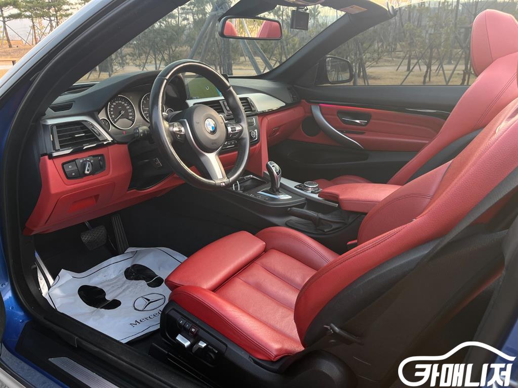 BMW 4 Series 428i Convertible M Sport thumbnail 14