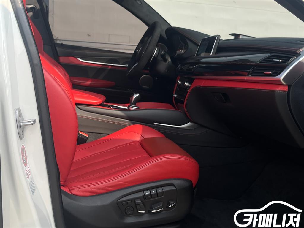 BMW X6 X6 M thumbnail 15