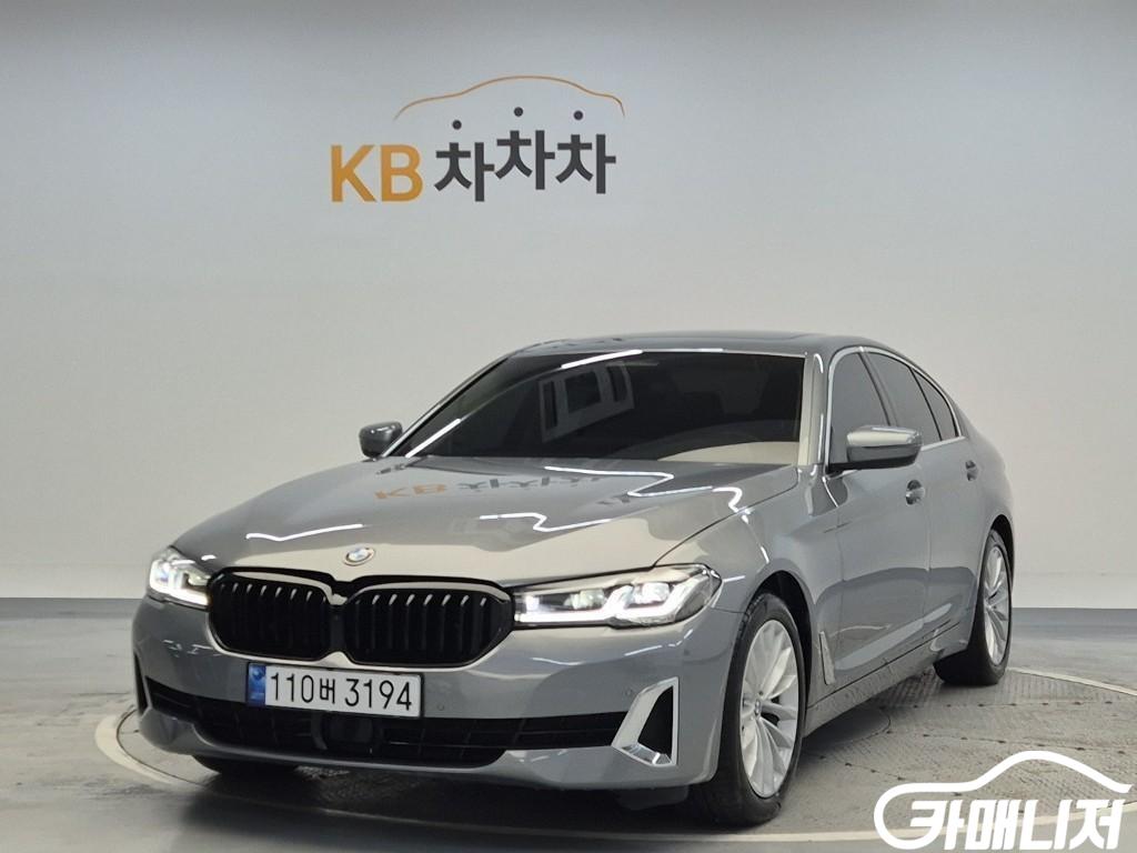 BMW 5 Series 520i thumbnail 2