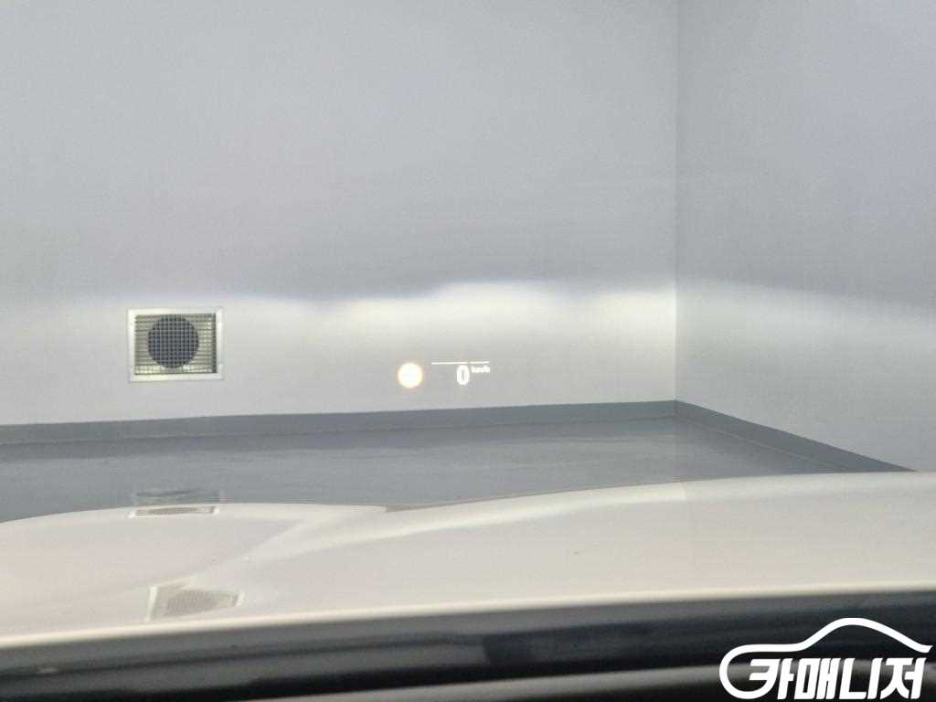 BMW 5 Series 530i thumbnail 17