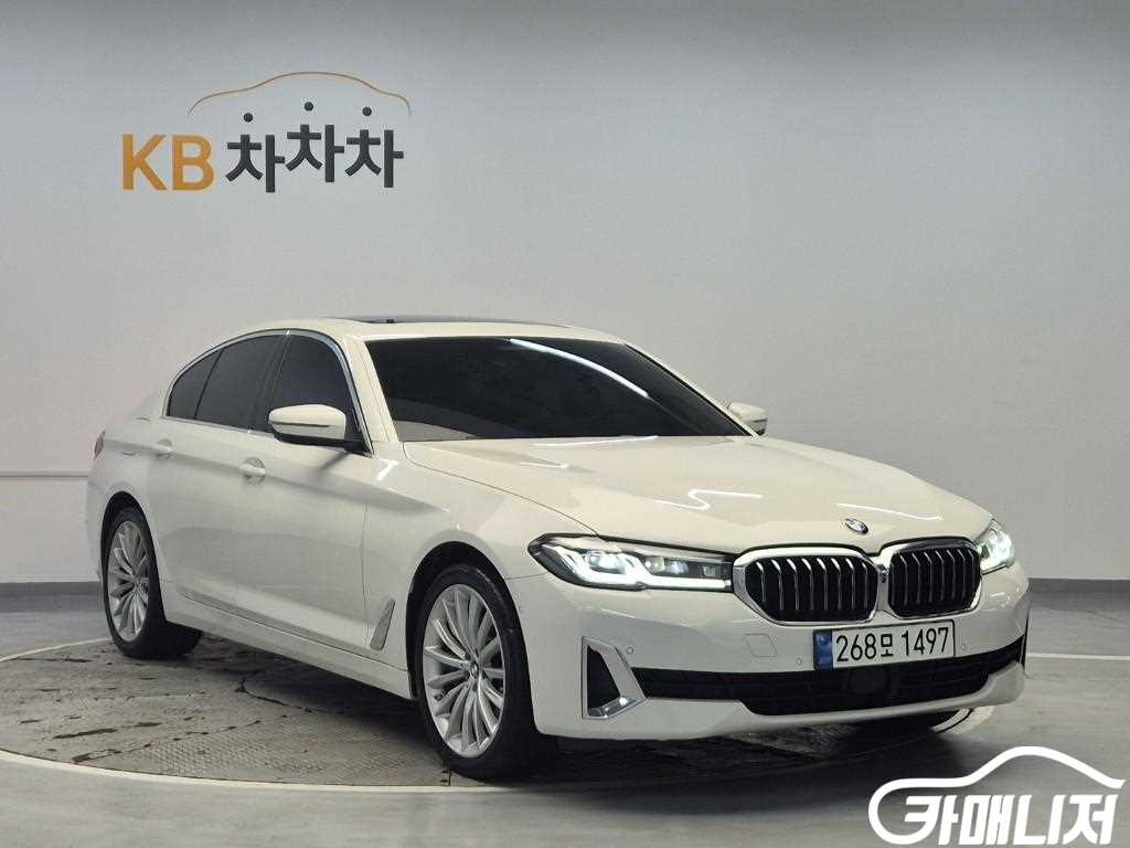 BMW 5 Series 530i thumbnail 4