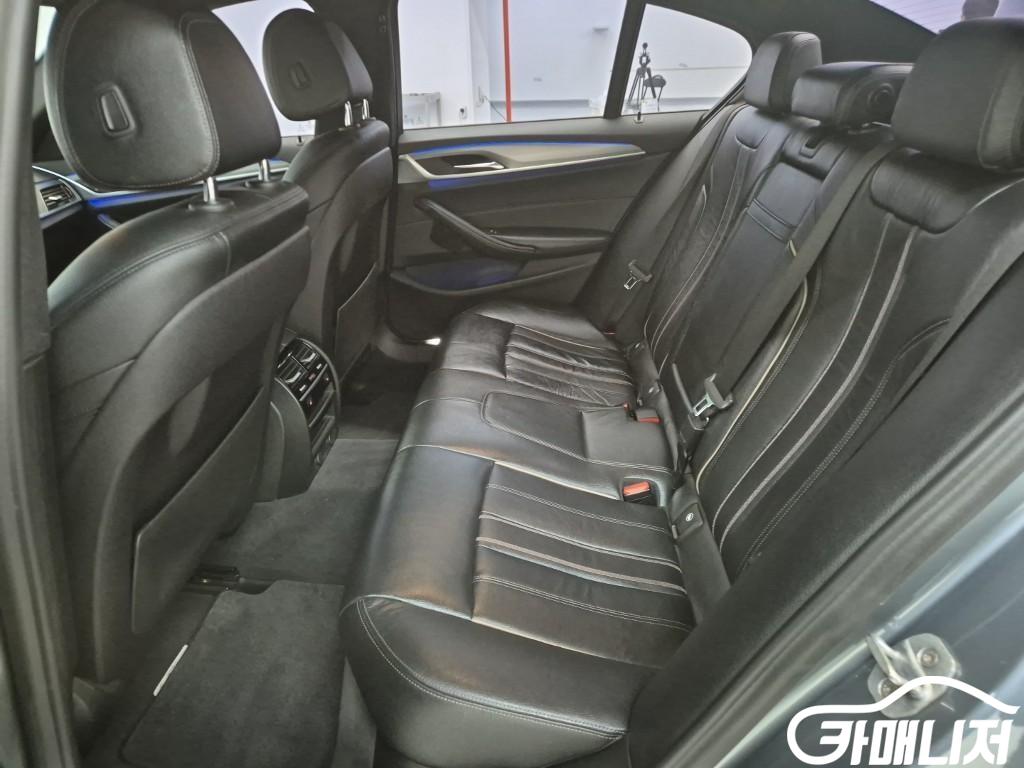 BMW 5 Series 530i thumbnail 12
