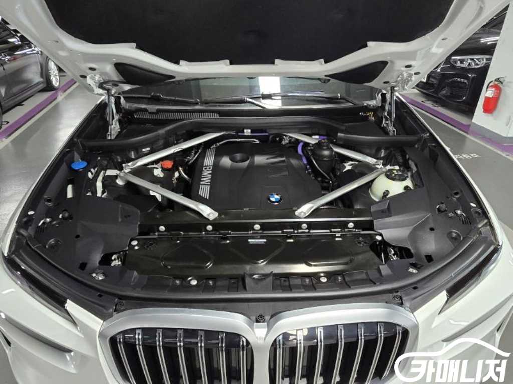 BMW X7 xDrive 40i Design Pure Ekselreonseu 7-Seater thumbnail 7