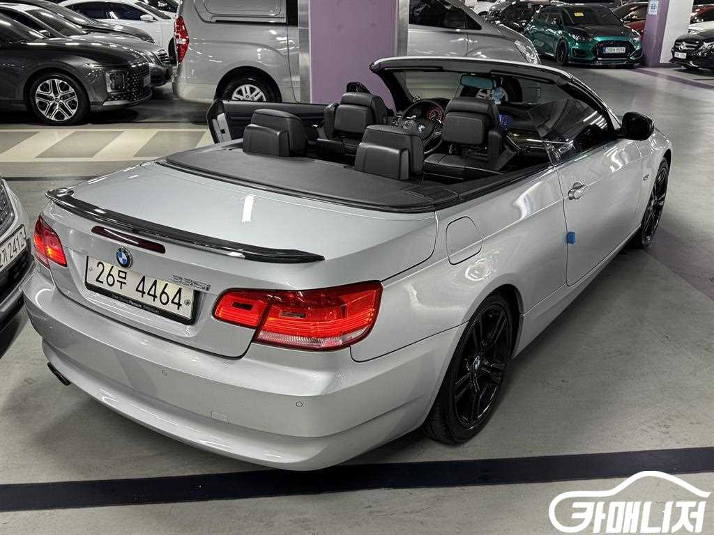 BMW 3 Series 328i Convertible thumbnail 14