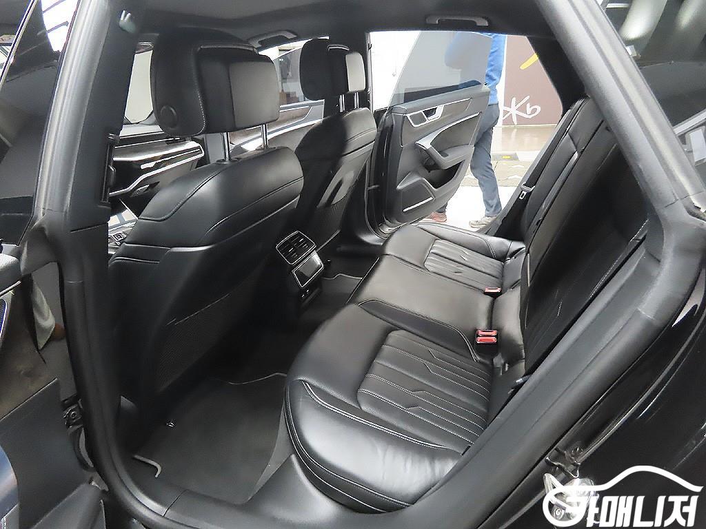 Audi A7 55 TFSI Quattro Premium thumbnail 9