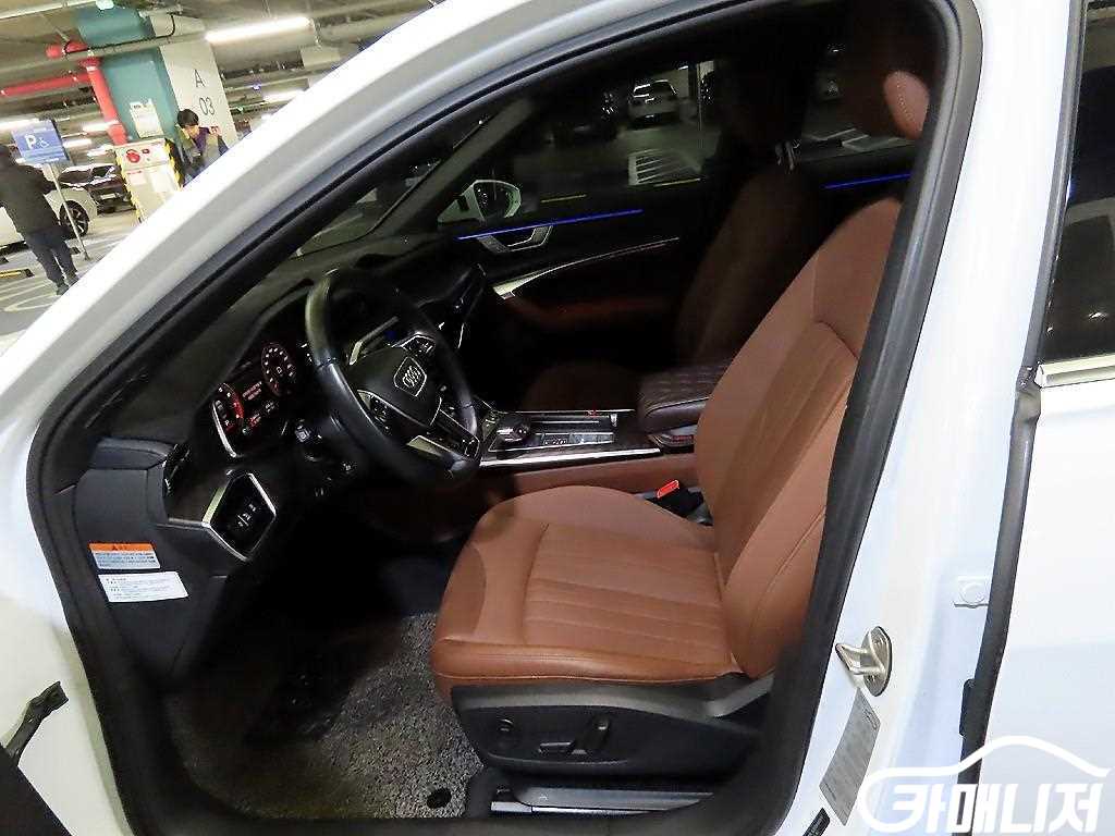 Audi A6 45 TFSI Premium thumbnail 6