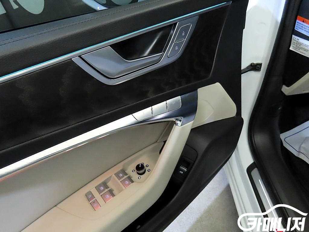 Audi A6 45 TFSI Quattro Premium thumbnail 13