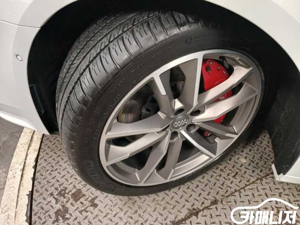 Audi A7 55 TFSI Quattro Premium thumbnail 20