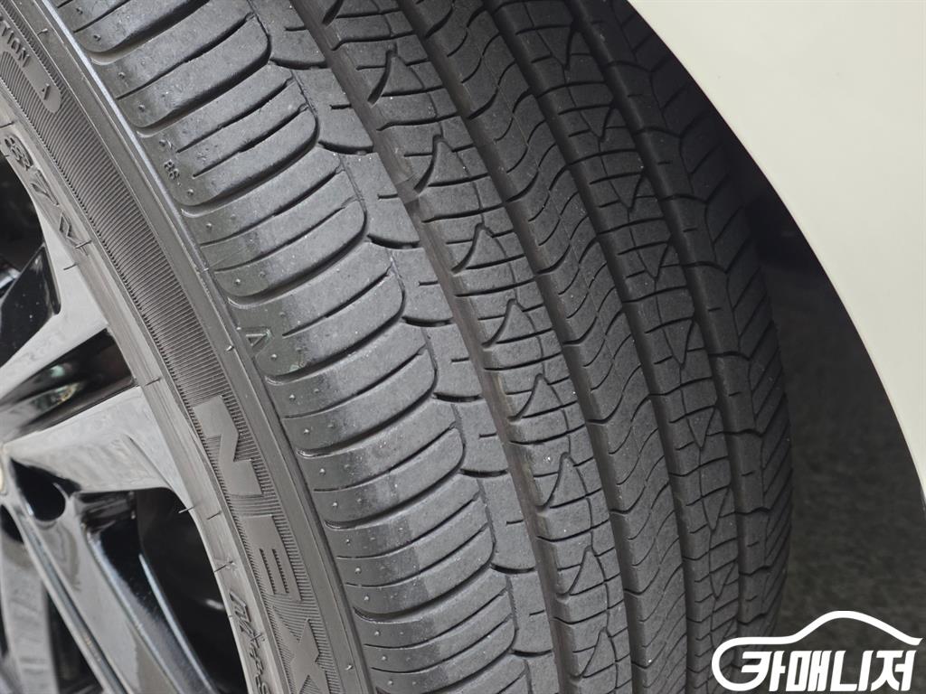 Volkswagen Polo 1.6 TDI R-LINE thumbnail 7