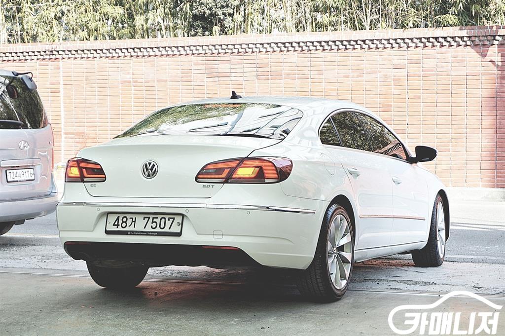 Volkswagen CC New CC 2.0 TSI thumbnail 3