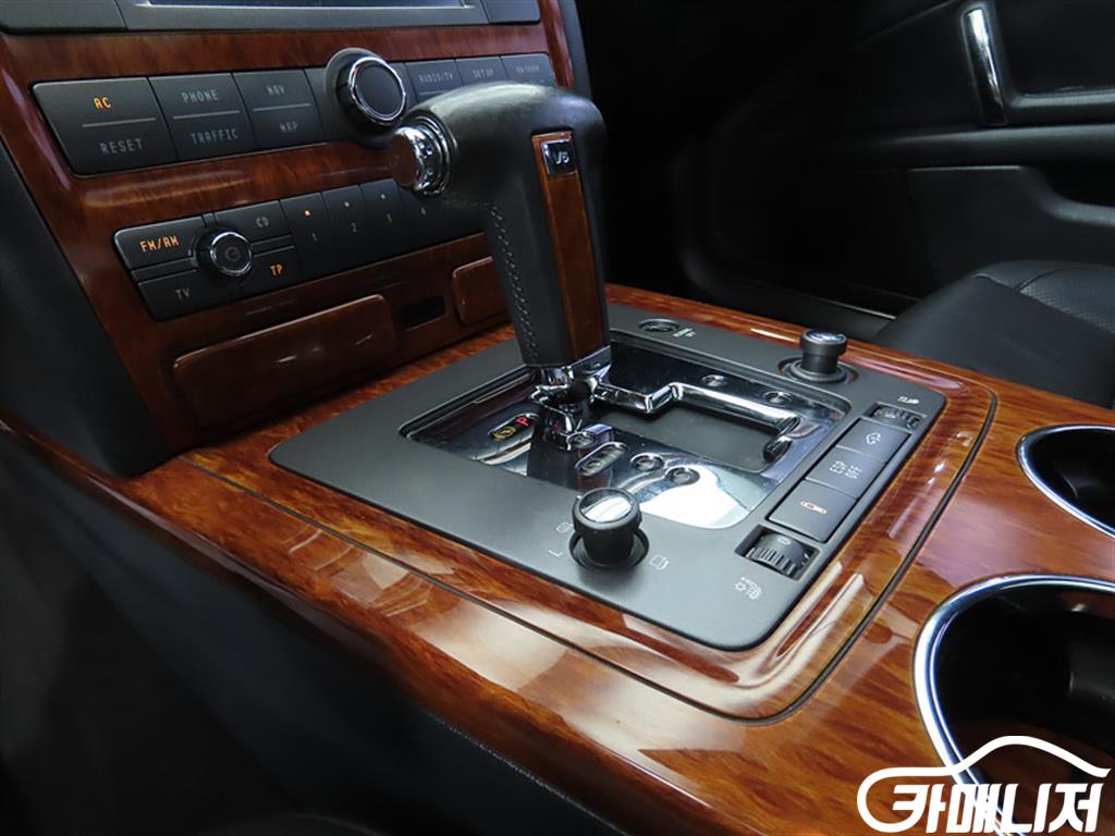 Volkswagen Phaeton V6 3.0 TDI thumbnail 11