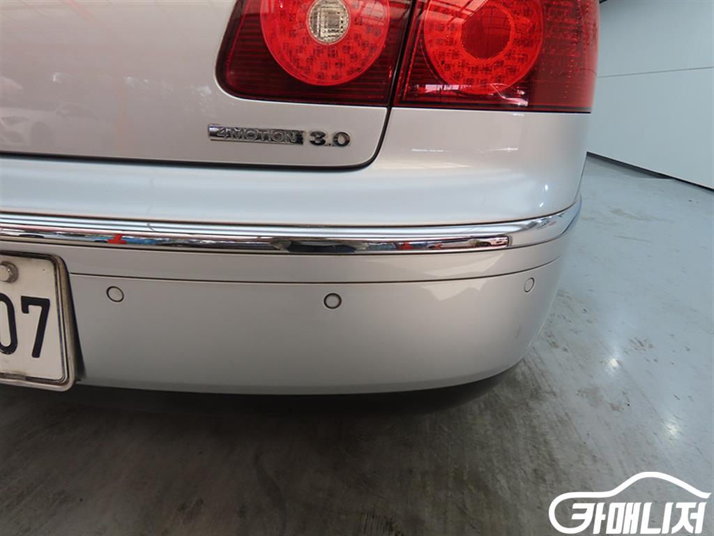 Volkswagen Phaeton V6 3.0 TDI thumbnail 18