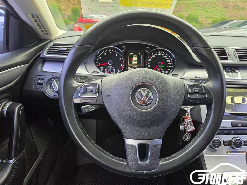 Volkswagen CC New CC 2.0 TSI thumbnail 8