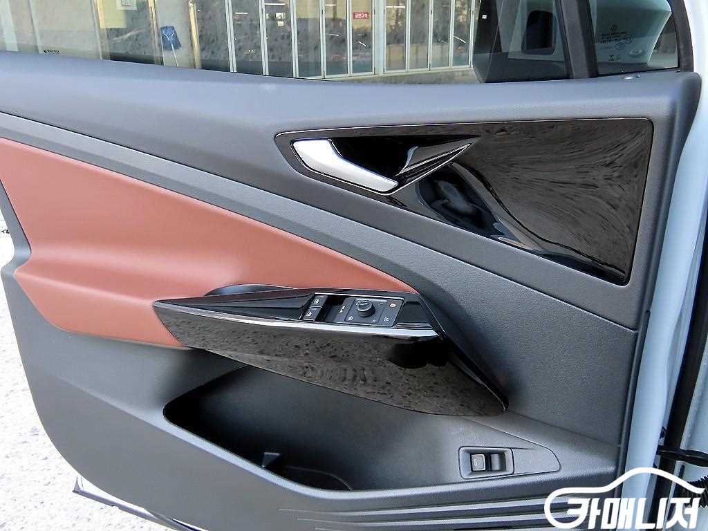 Volkswagen ID.4 Pro thumbnail 11