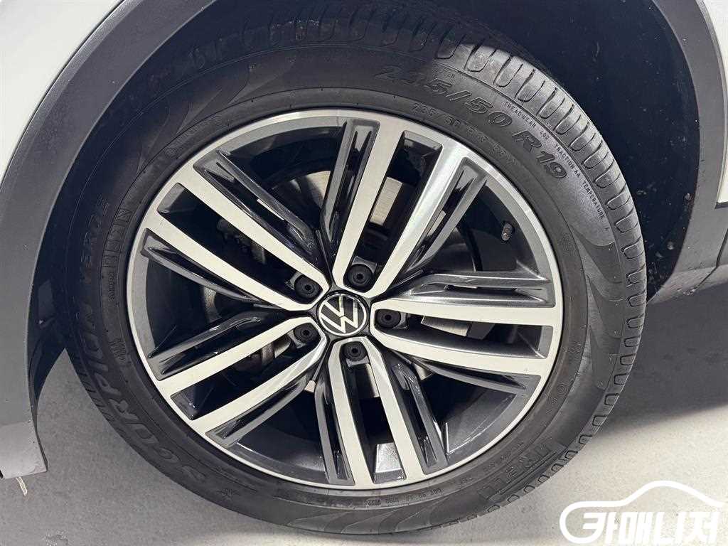 Volkswagen Tiguan Tiguan Allspace 2.0 TSI Prestige thumbnail 6