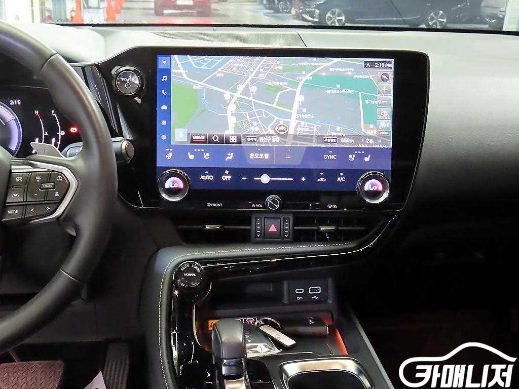 Lexus NX NX 350h Premium thumbnail 11