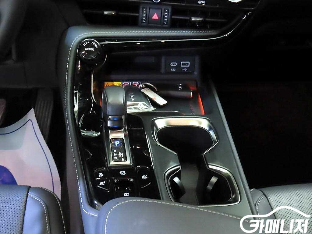 Lexus NX NX 350h Premium thumbnail 12