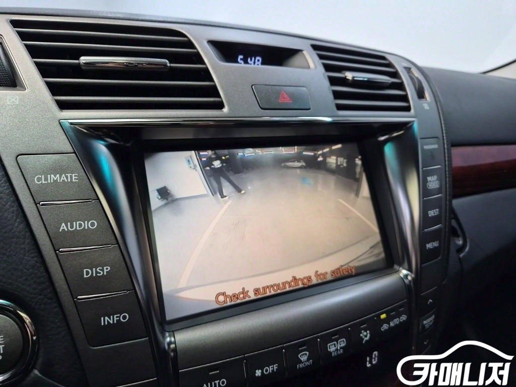 Lexus LS LS460 STD thumbnail 15