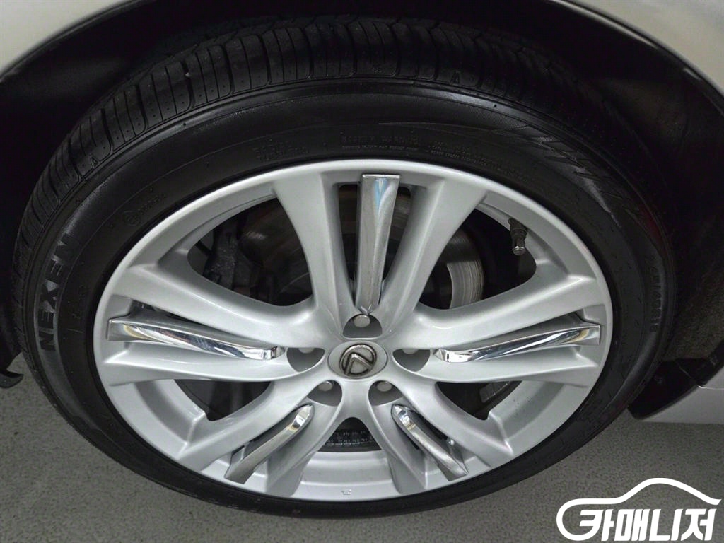 Lexus GS GS450h STD thumbnail 6