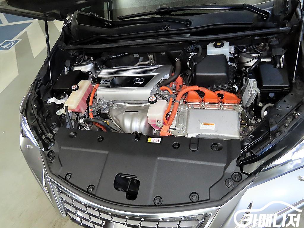 Lexus NX NX 300h Supreme thumbnail 19