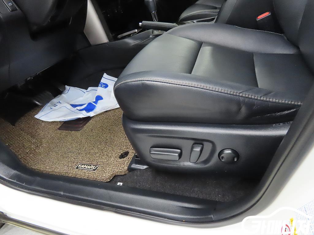 Toyota RAV4 Rabeu4 2.5 4WD Hybrid thumbnail 15