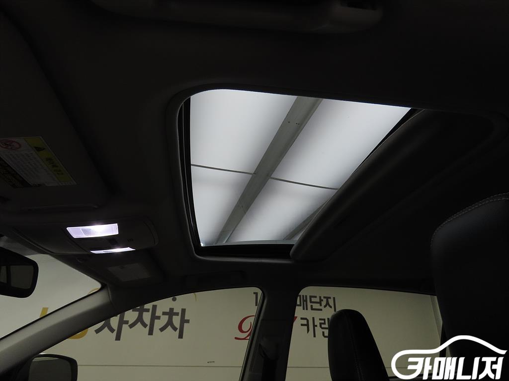 Toyota RAV4 Rabeu4 2.5 4WD Hybrid thumbnail 16