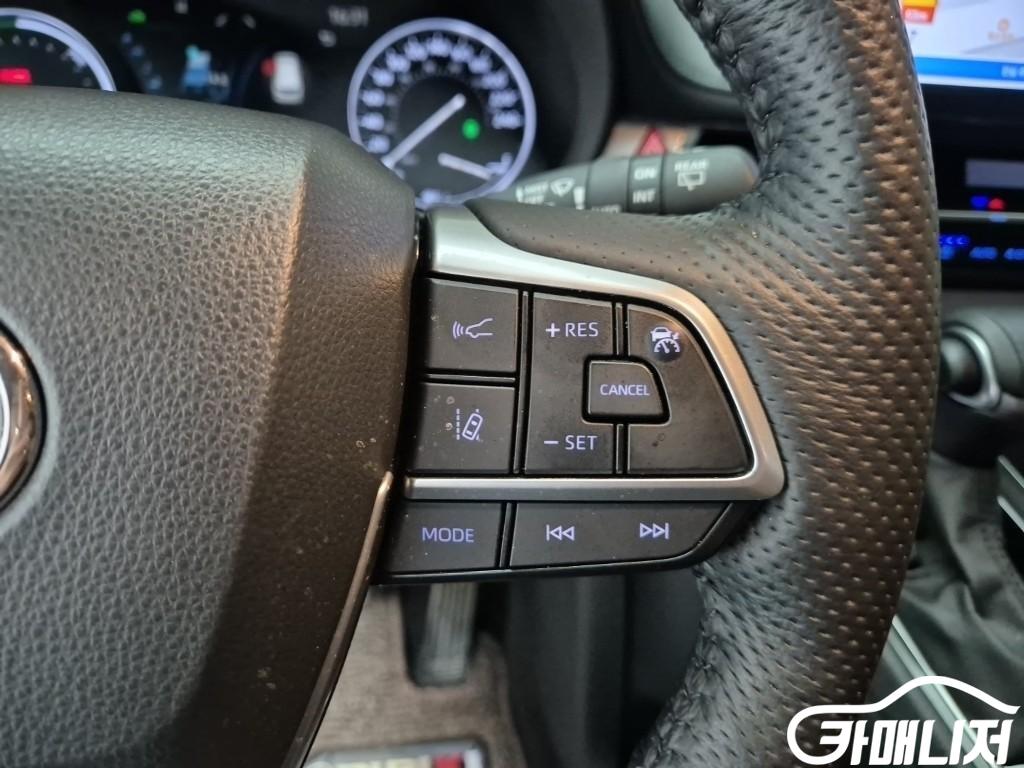 Toyota Sienna 2.5 2WD Hybrid thumbnail 15