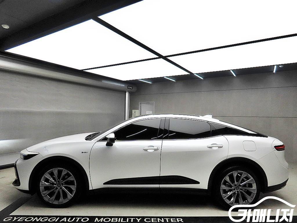 Toyota Crown Crown Crossover 2.5 4WD Hybrid thumbnail 4