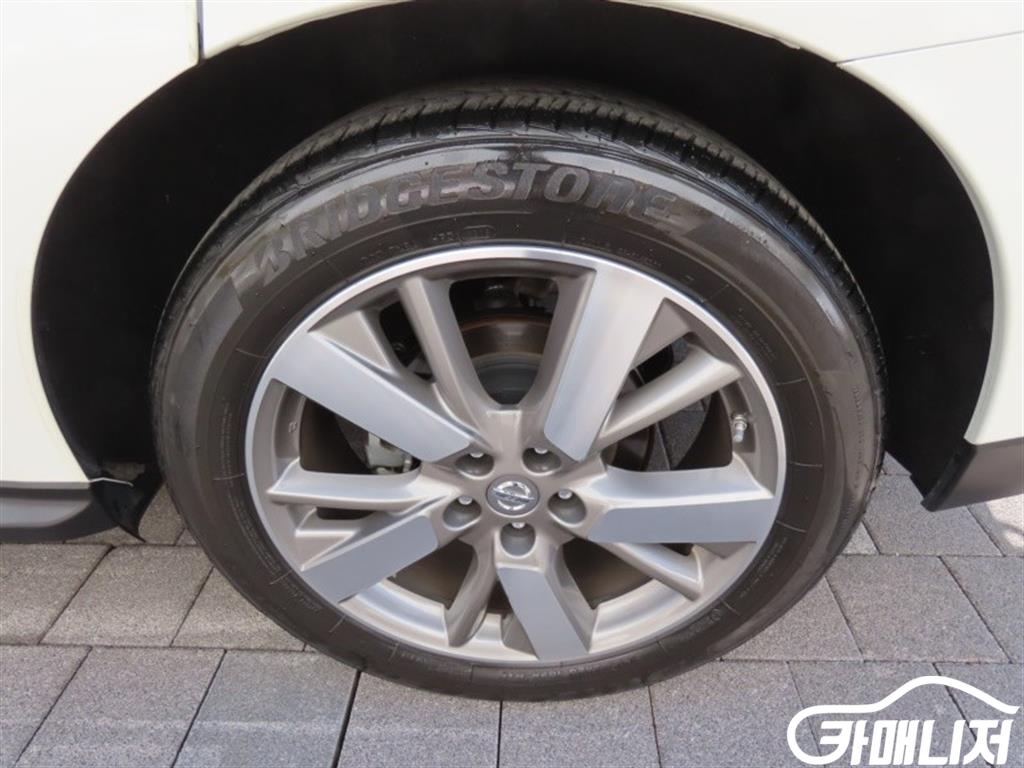 Nissan Pathfinder Pathfinder4th Gen 3.5 4WD thumbnail 17