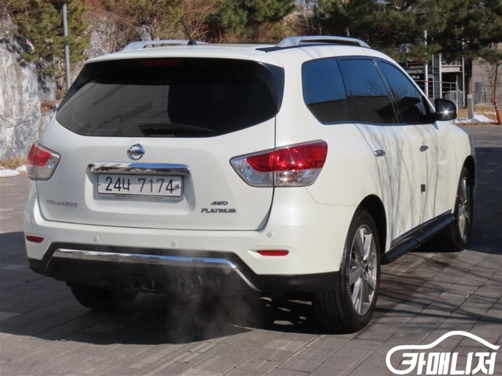 Nissan Pathfinder Pathfinder4th Gen 3.5 4WD thumbnail 3