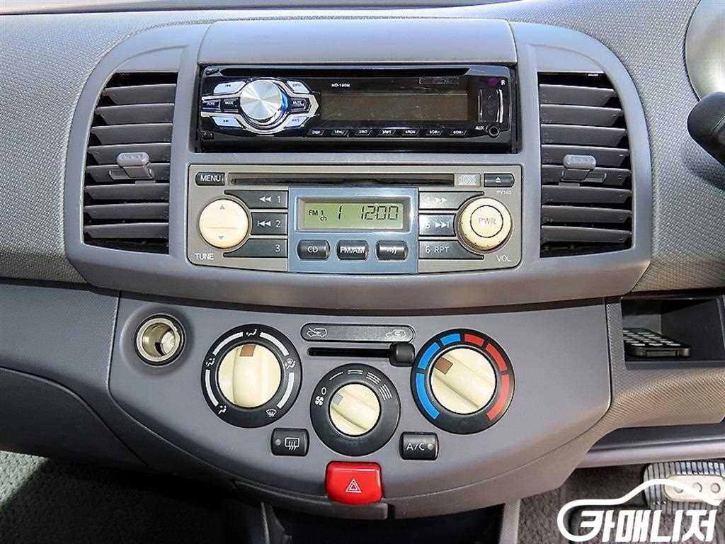 Nissan March 1.2 thumbnail 13