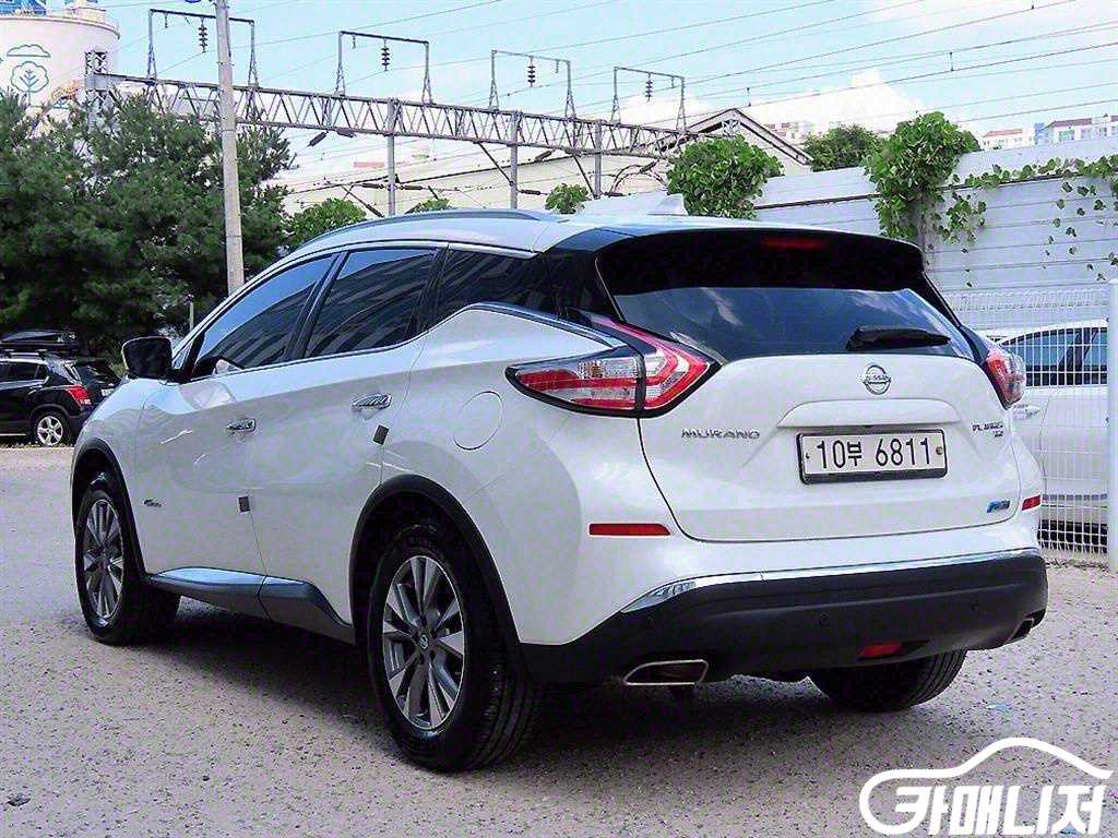 Nissan Murano 2.5 Hybrid thumbnail 3