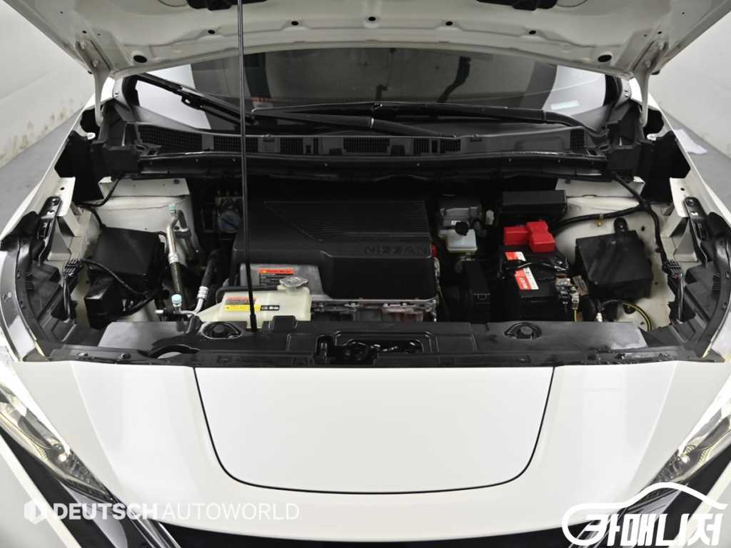 Nissan Leaf EV SL thumbnail 6