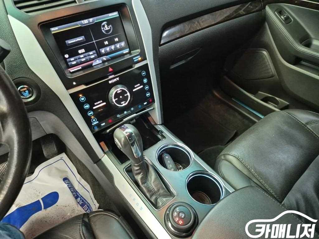 Ford Explorer 3.5 thumbnail 10