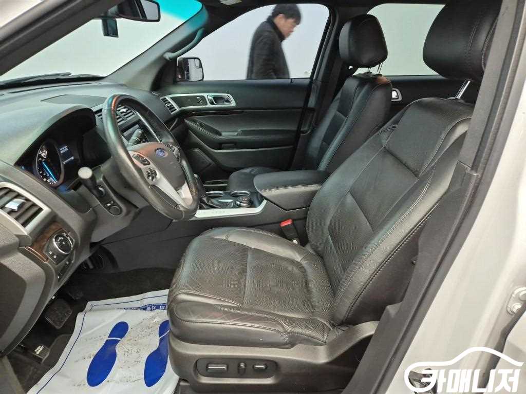 Ford Explorer 3.5 thumbnail 11