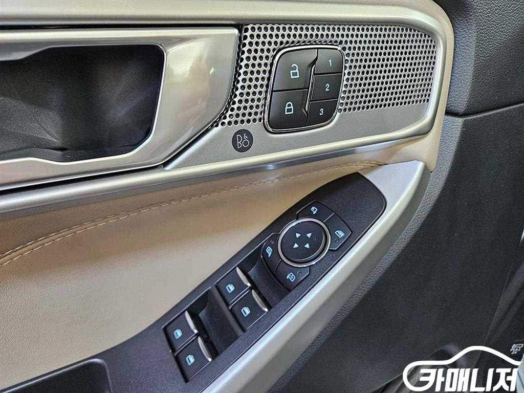 Ford Explorer Explorer 6th Gen 2.3 AWD Rimitideu thumbnail 11