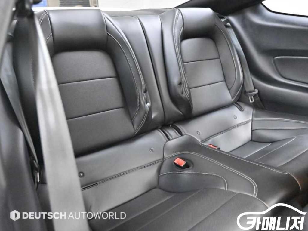 Ford Mustang Mustang 6th Gen 5.0 GT Coupe thumbnail 12