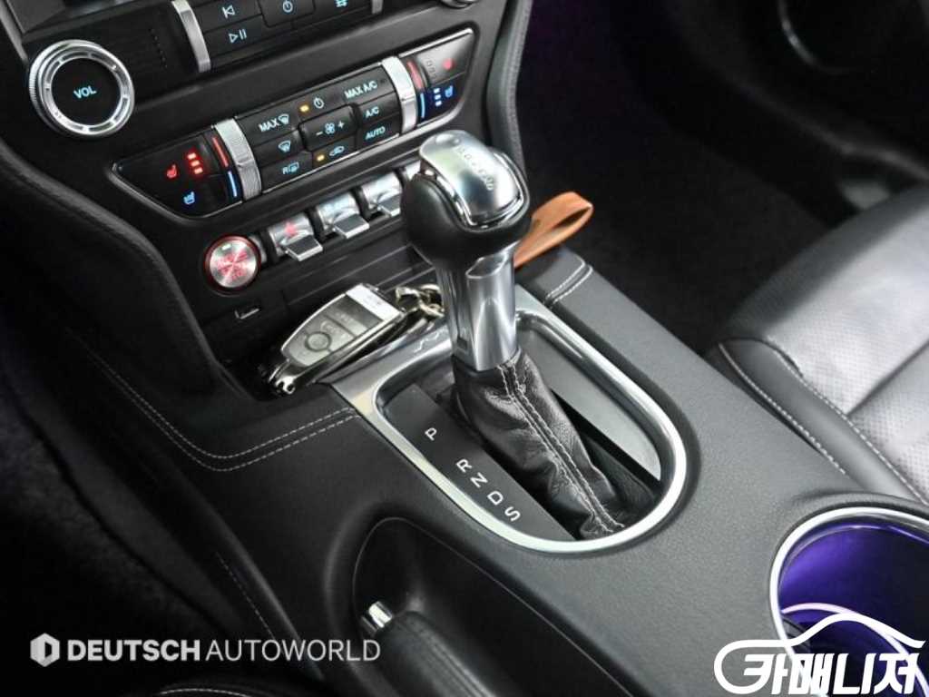 Ford Mustang Mustang 6th Gen 5.0 GT Coupe thumbnail 9