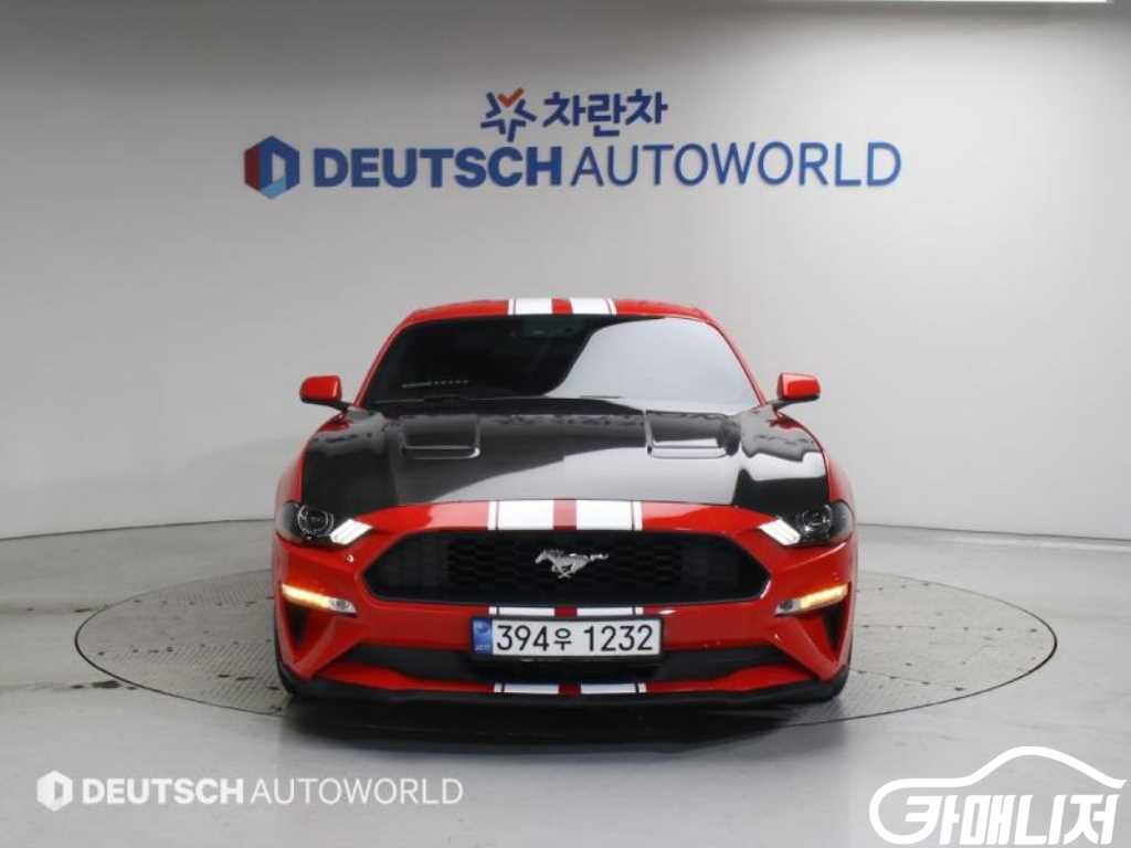 Ford Mustang Mustang 6th Gen 2.3 Coupe thumbnail 4