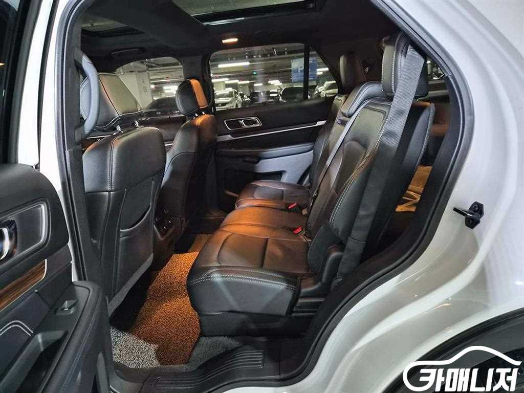 Ford Explorer 2.3 EcoBoost Rimitideu 4WD thumbnail 7