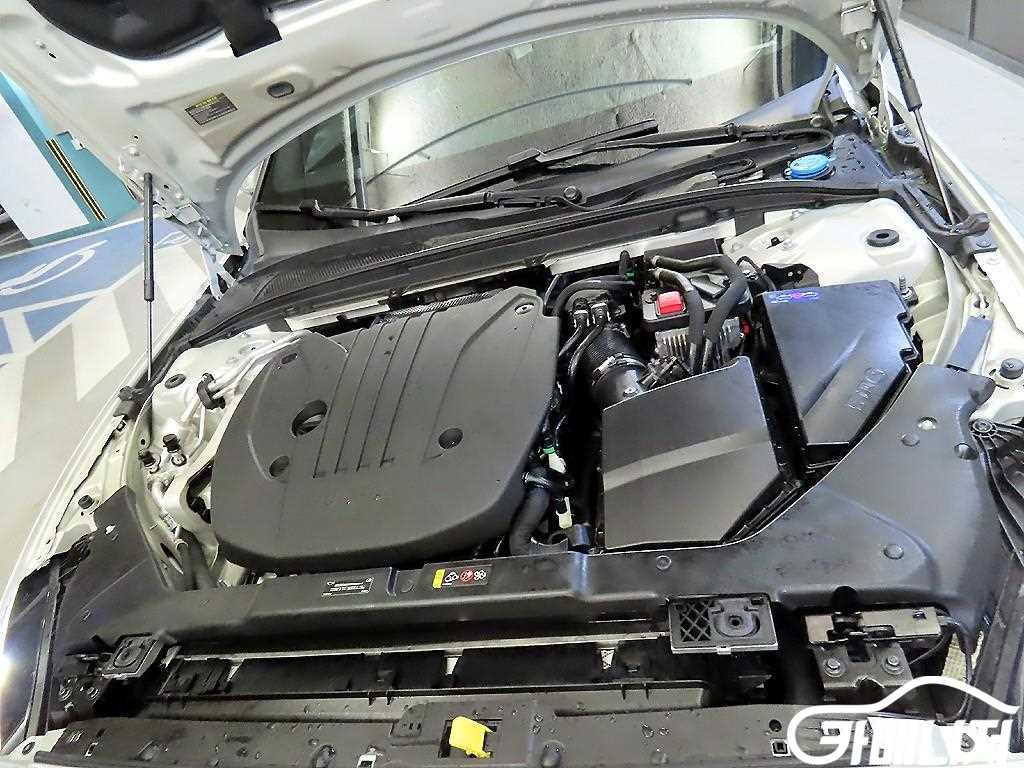 Volvo V60 V60 Cross Country 2nd Gen 2.0 B5 Peuro AWD thumbnail 19