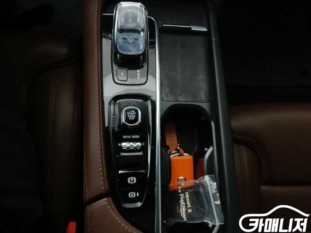 Volvo XC90 XC90 2nd Gen 2.0 T8 AWD thumbnail 13