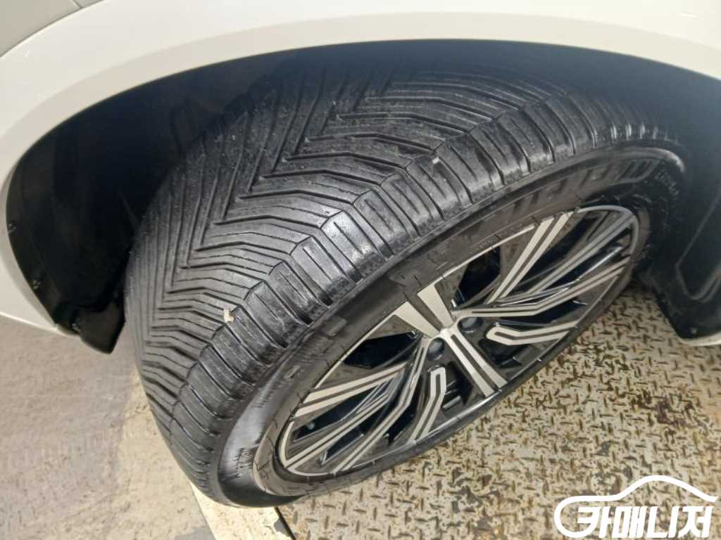 Volvo XC90 XC90 2nd Gen 2.0 T8 AWD thumbnail 20