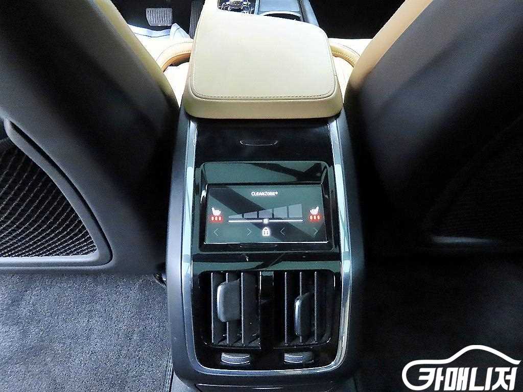 Volvo S90 B6 AWD Inscription thumbnail 17