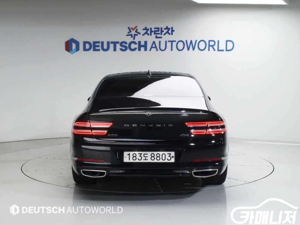 Genesis G80 2.5 Gasoline Turbo AWD thumbnail 4